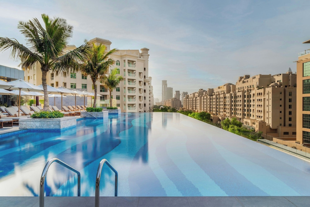 The St. Regis Dubai, The Palm — Swimming pool in Dubai