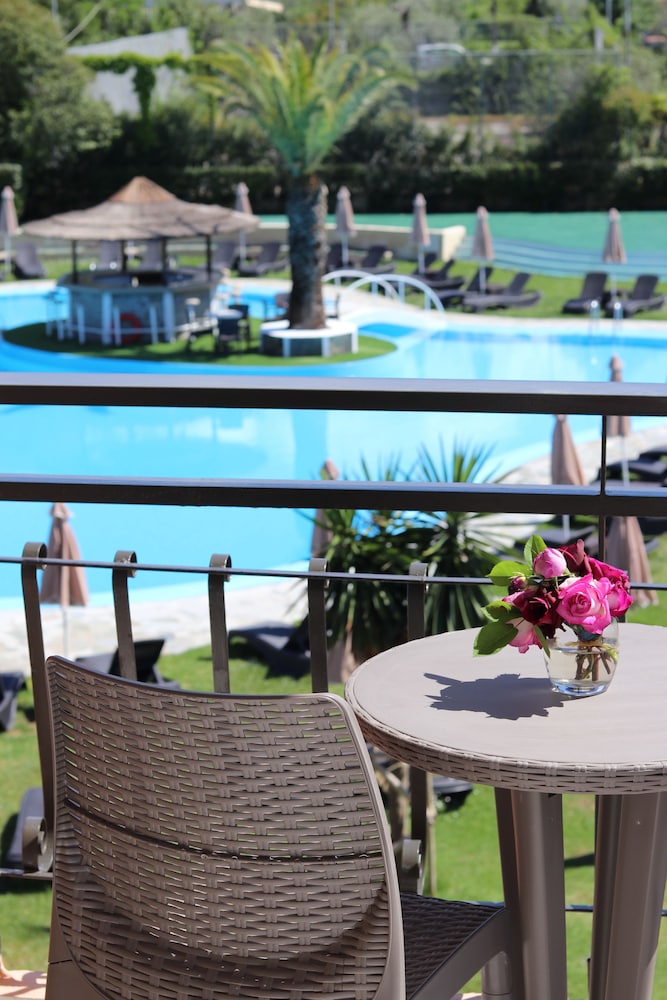 Pegasus Hotel — Swimming pool in Roda, Ionian Islands