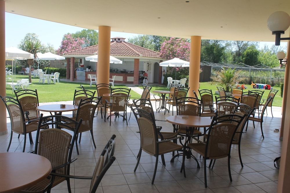 Pegasus Hotel — Restaurant & bars in Roda, Ionian Islands