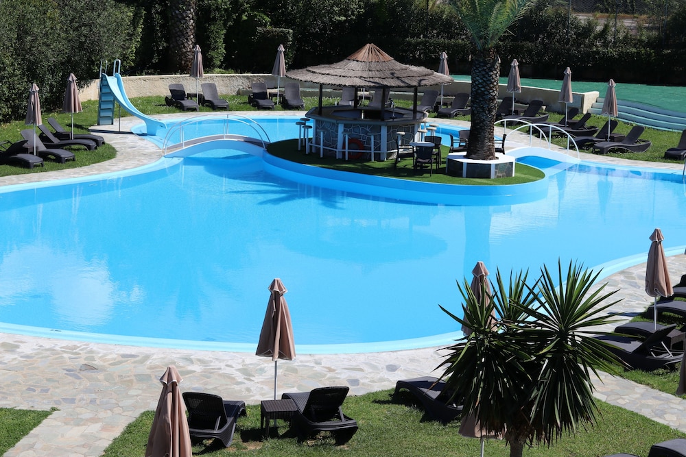 Pegasus Hotel — Swimming pool in Roda, Ionian Islands
