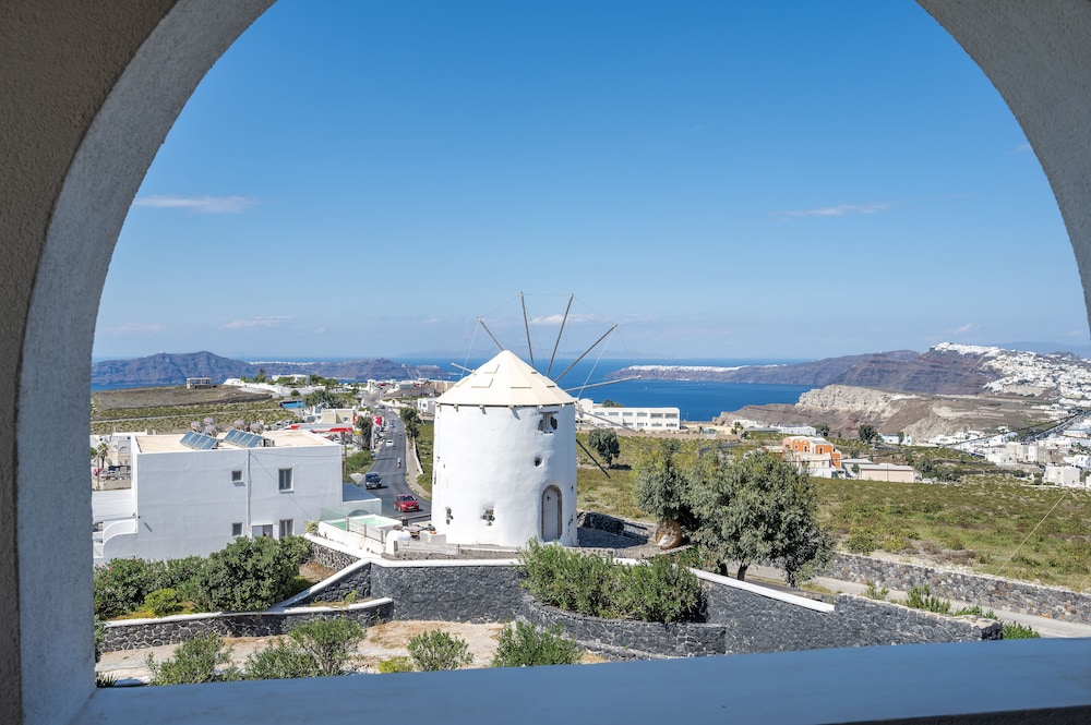Orizontes Hotel Santorini — Attractions in the area in Pyrgos Kallistis, South Aegean