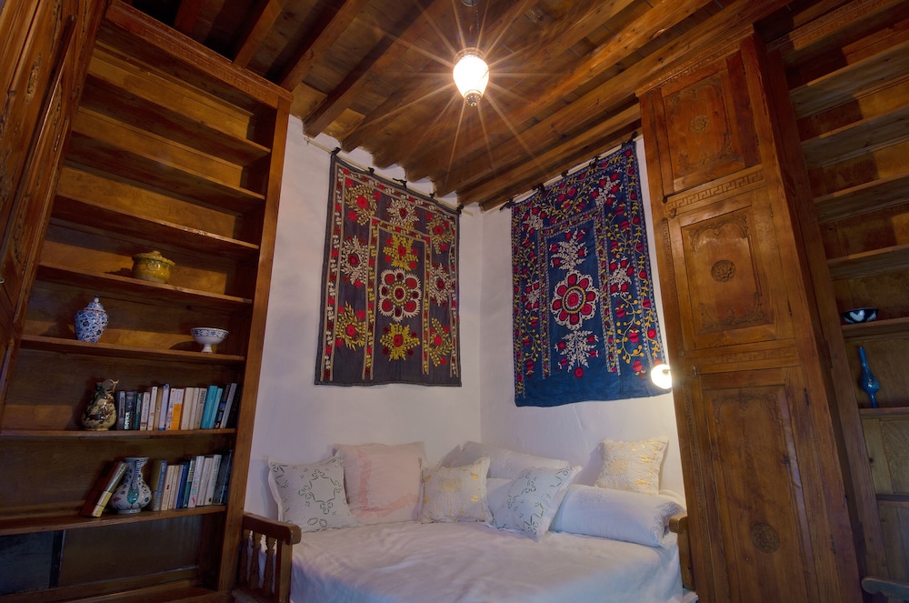 Melenos Art Boutique Hotel — Hotel rooms in Lindos, South Aegean