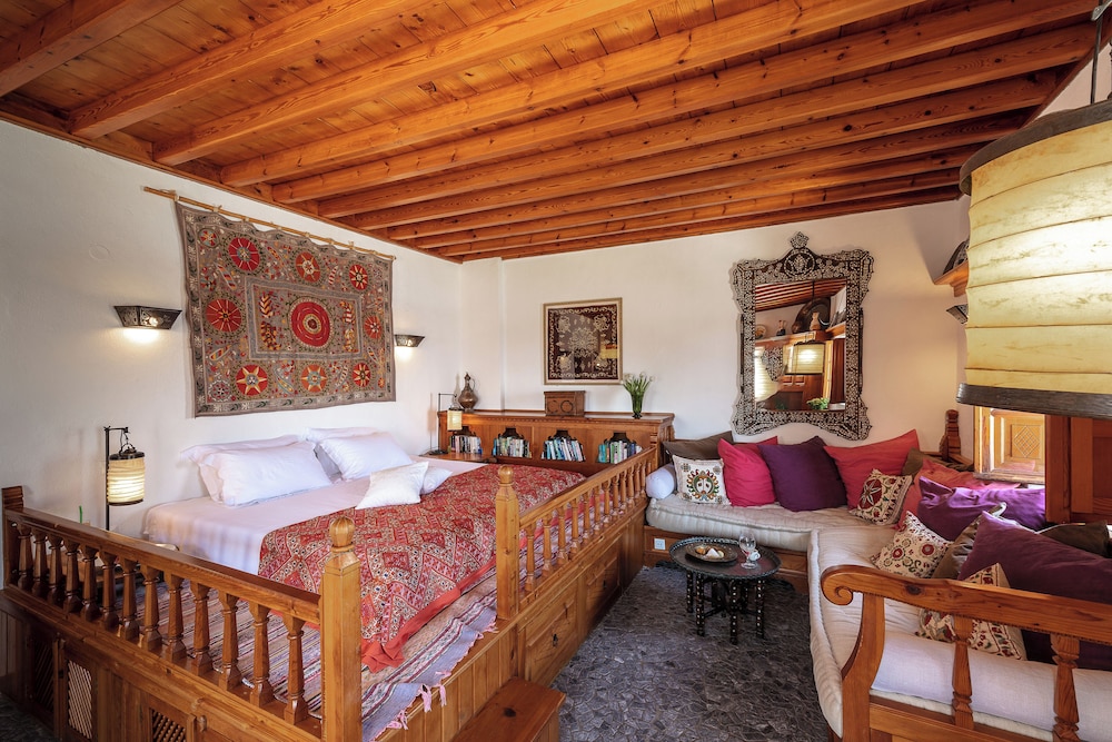 Melenos Art Boutique Hotel — Hotel rooms in Lindos, South Aegean
