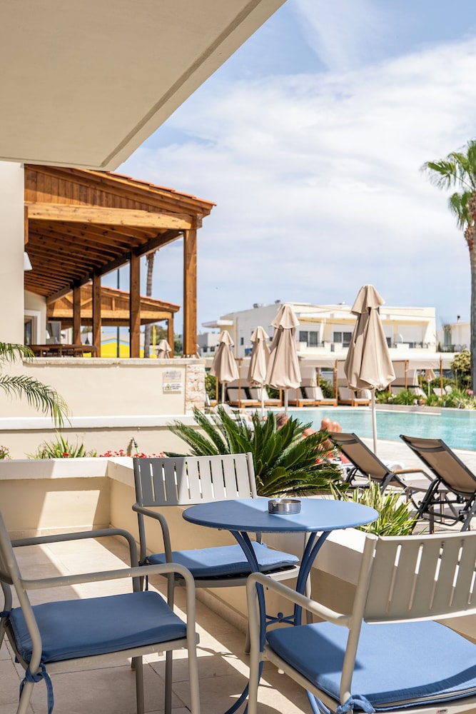 Aegean Houses — Swimming pool in Kos Town, South Aegean