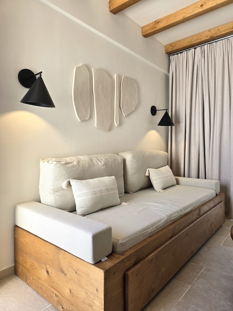Aegean Houses — Hotel rooms in Kos Town, South Aegean