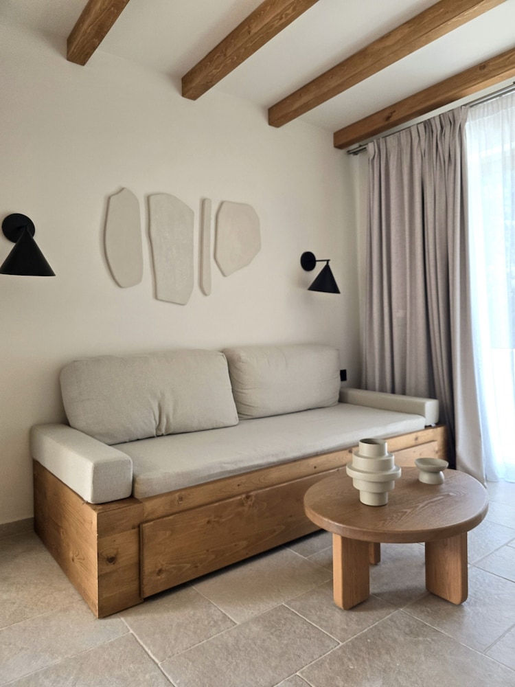 Aegean Houses — Hotel rooms in Kos Town, South Aegean