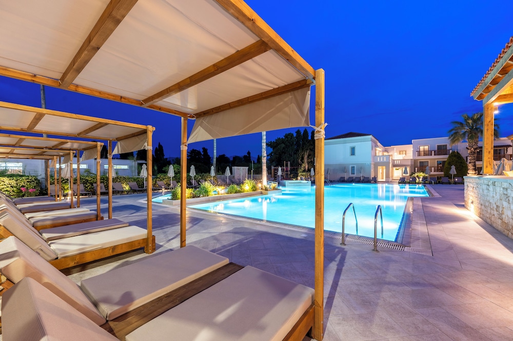 Aegean Houses — Swimming pool in Kos Town, South Aegean