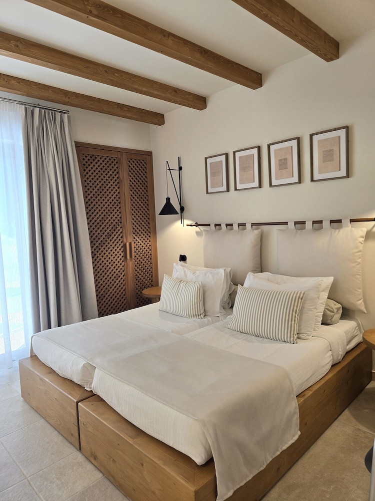 Aegean Houses — Hotel rooms in Kos Town, South Aegean