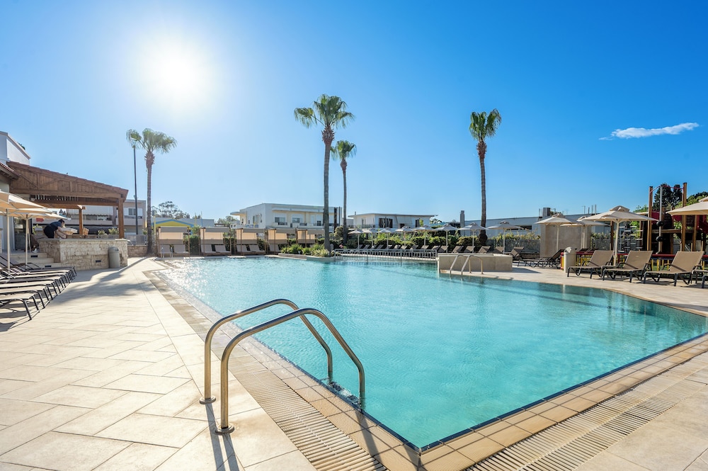 Aegean Houses — Swimming pool in Kos Town, South Aegean
