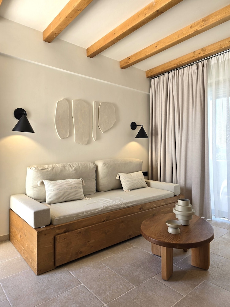 Aegean Houses — Hotel rooms in Kos Town, South Aegean