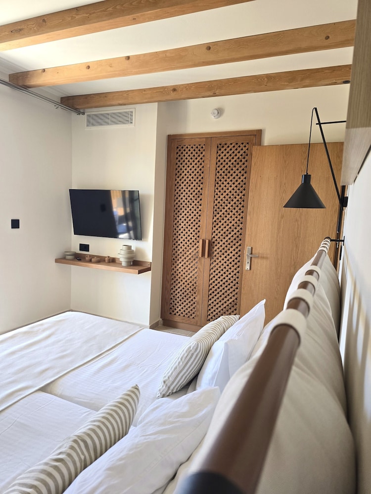 Aegean Houses — Hotel rooms in Kos Town, South Aegean