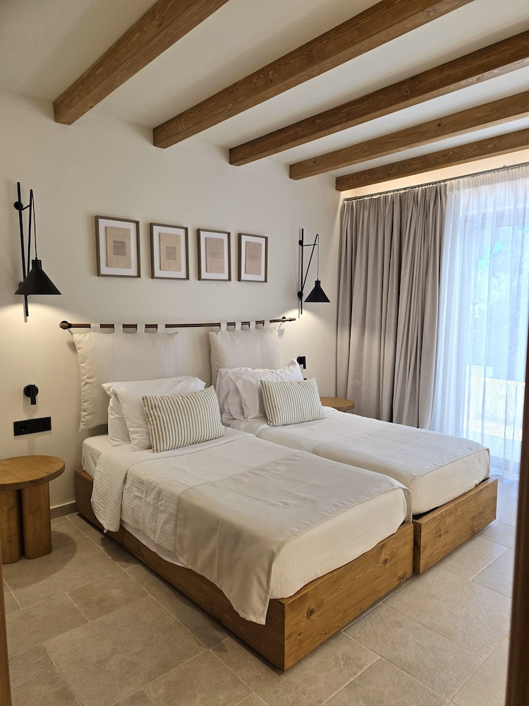 Aegean Houses — Hotel rooms in Kos Town, South Aegean