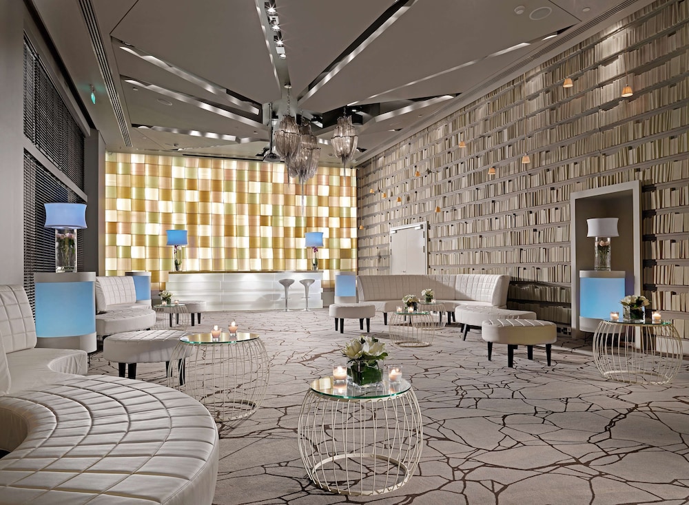 Radisson Blu Park Hotel, Athens — Restaurant & bars in Athens, Attica