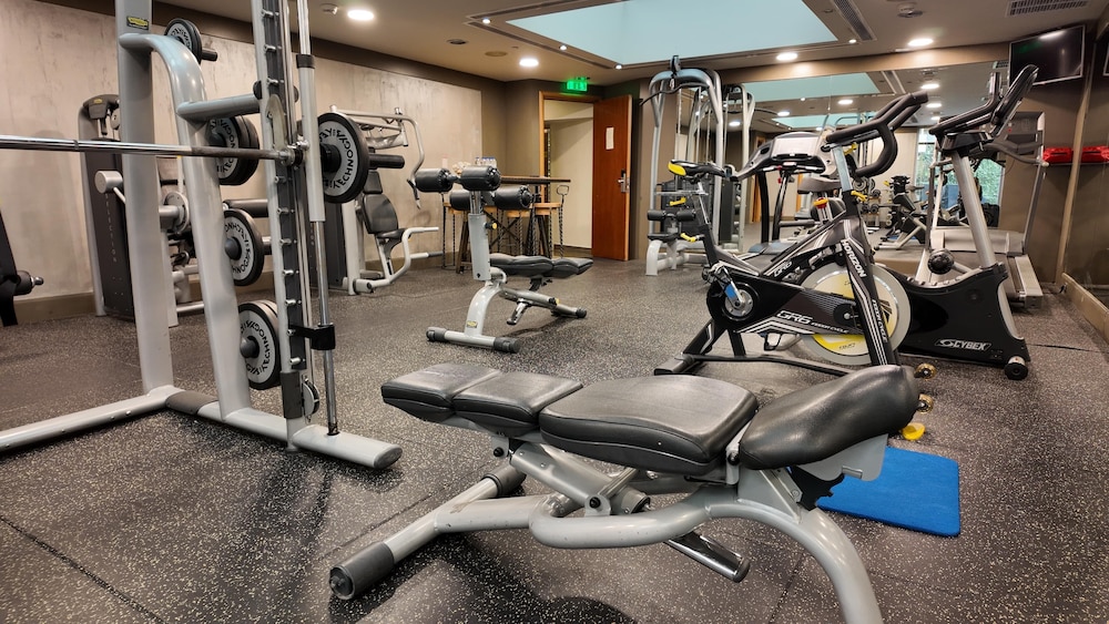 Radisson Blu Park Hotel, Athens — Sports & recreation in Athens, Attica