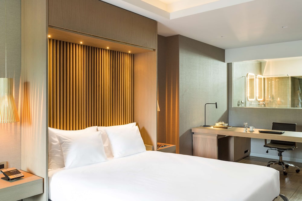 Radisson Blu Park Hotel, Athens — Hotel rooms in Athens, Attica