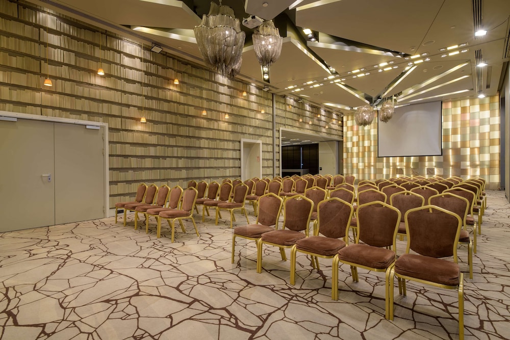 Radisson Blu Park Hotel, Athens — Hotel building in Athens, Attica