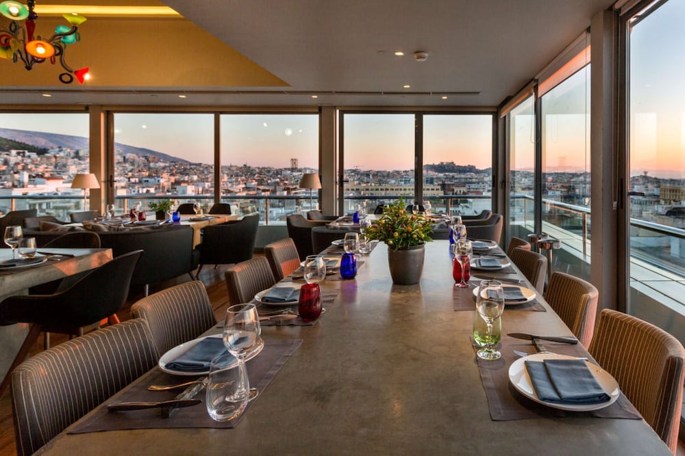 Radisson Blu Park Hotel, Athens — Restaurant & bars in Athens, Attica