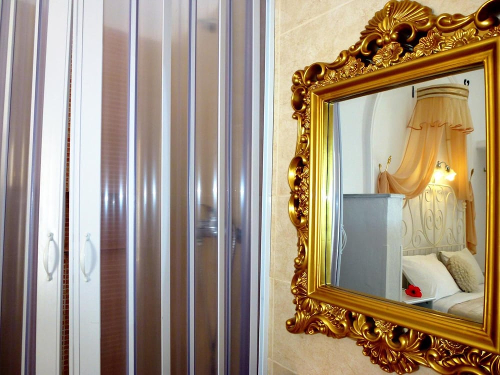Atalos Suites — Hotel rooms in Kamari, South Aegean