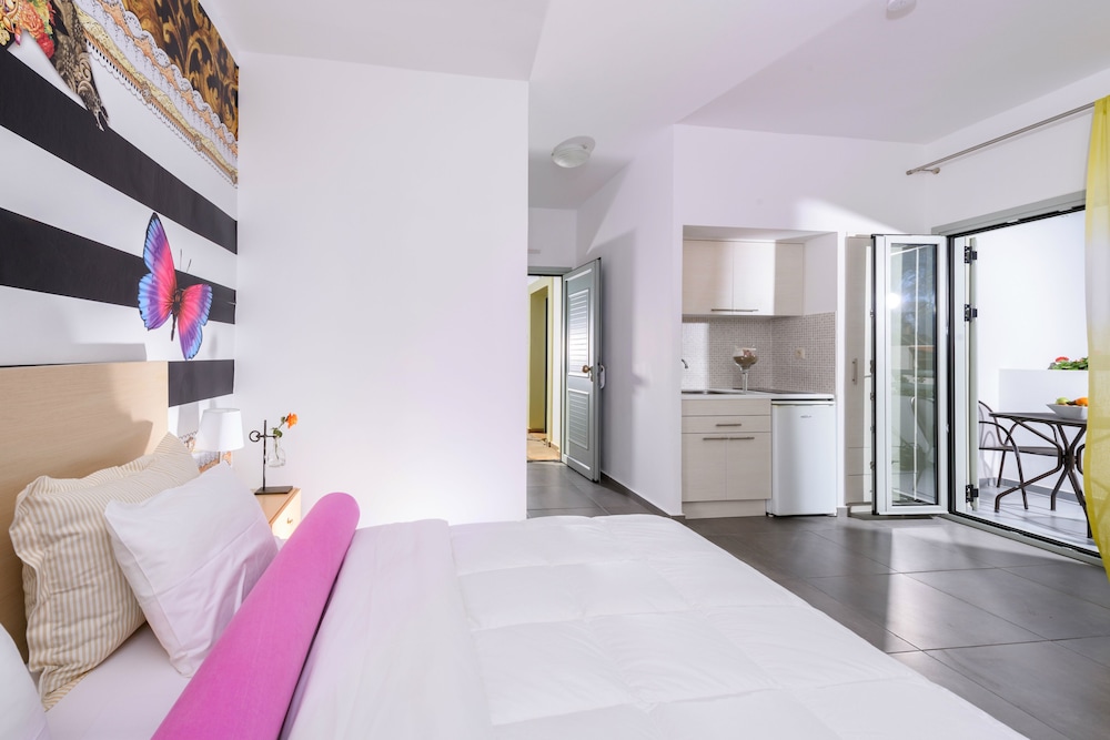 Angela Studios & Apartments — Hotel rooms in Sissi