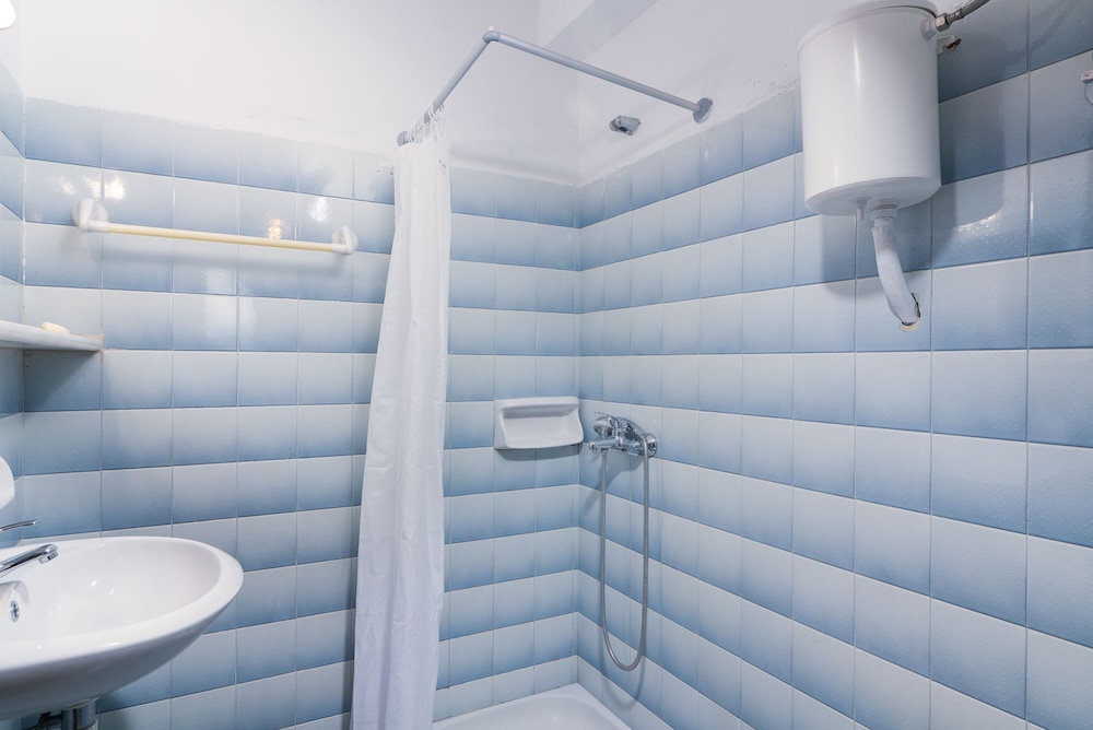 Dimitra Studios — Hotel rooms in Benitses, Ionian Islands
