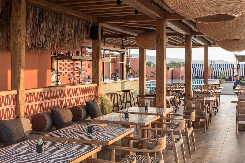 The Syntopia Hotel — Restaurant & bars in Rethymnon