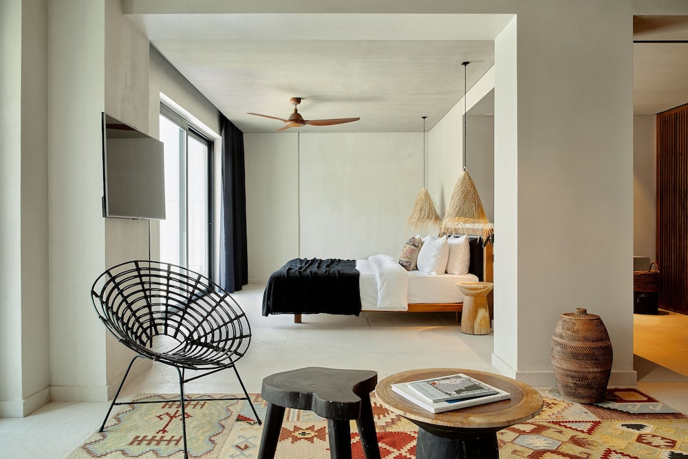 The Syntopia Hotel — Hotel rooms in Rethymnon