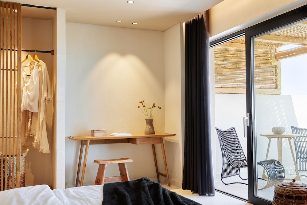 The Syntopia Hotel — Hotel rooms in Rethymnon