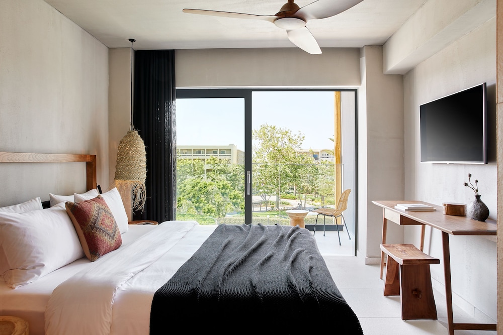 The Syntopia Hotel — Hotel rooms in Rethymnon