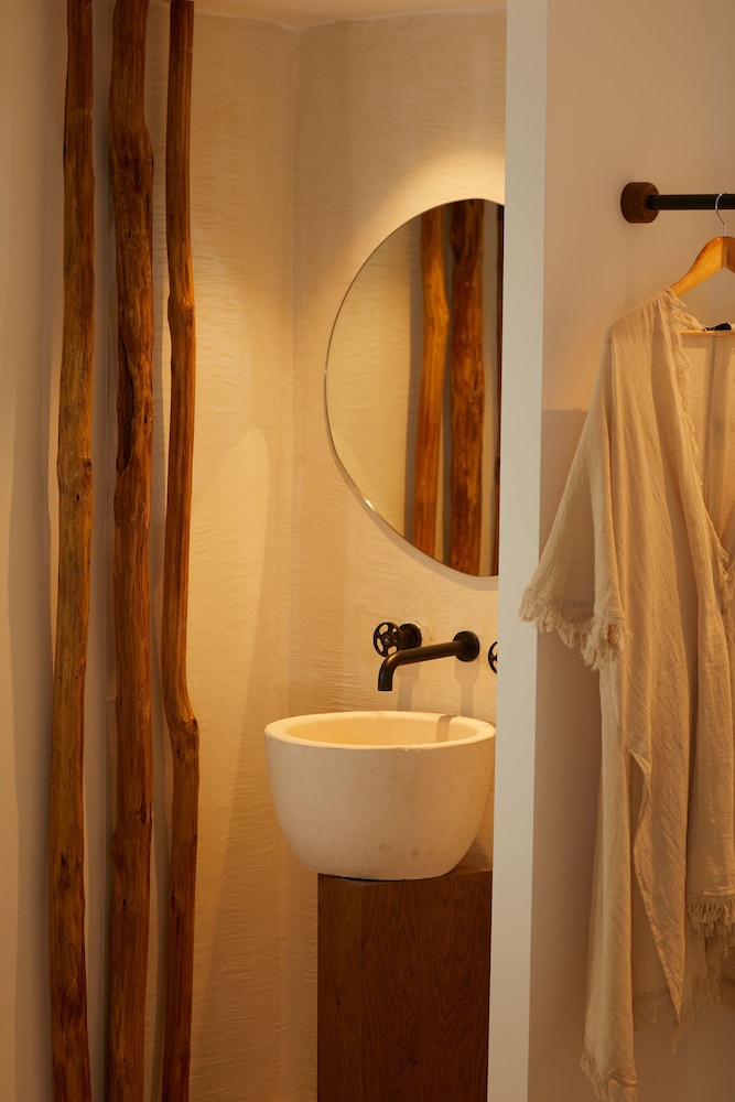 The Syntopia Hotel — Hotel rooms in Rethymnon