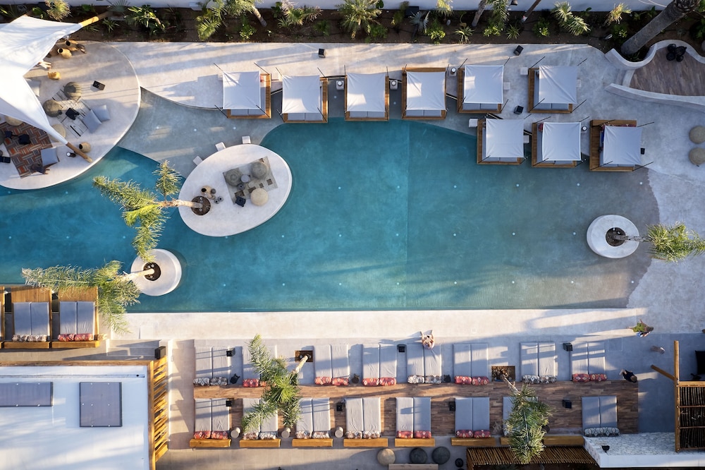 The Syntopia Hotel — Swimming pool in Rethymnon