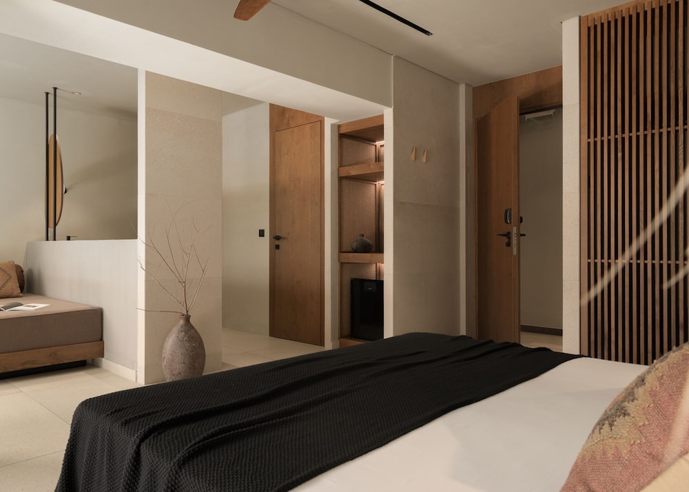 The Syntopia Hotel — Hotel rooms in Rethymnon