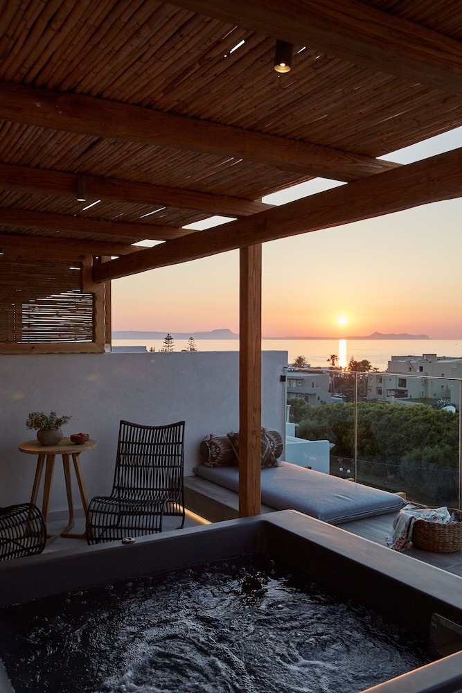 The Syntopia Hotel — Hotel rooms in Rethymnon