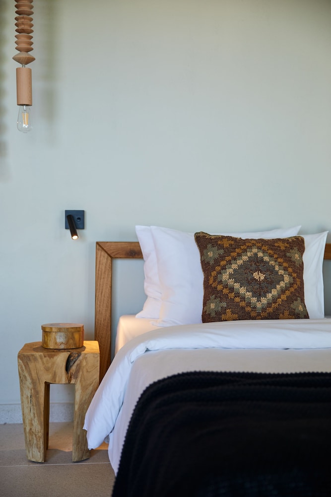 The Syntopia Hotel — Hotel rooms in Rethymnon
