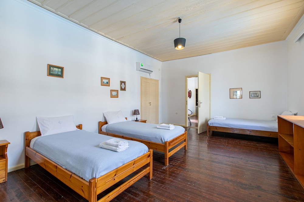 Orestis Hotel Apartments — Hotel rooms in Chania