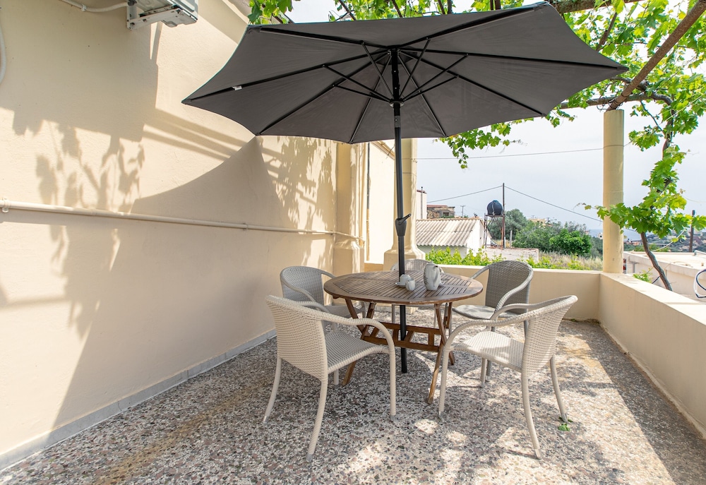 Orestis Hotel Apartments — Hotel building in Chania