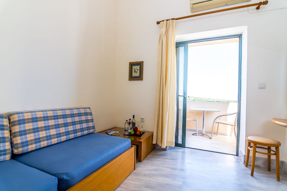 Orestis Hotel Apartments — Hotel rooms in Chania