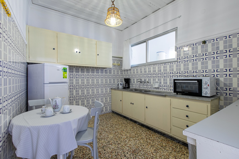 Orestis Hotel Apartments — Hotel rooms in Chania