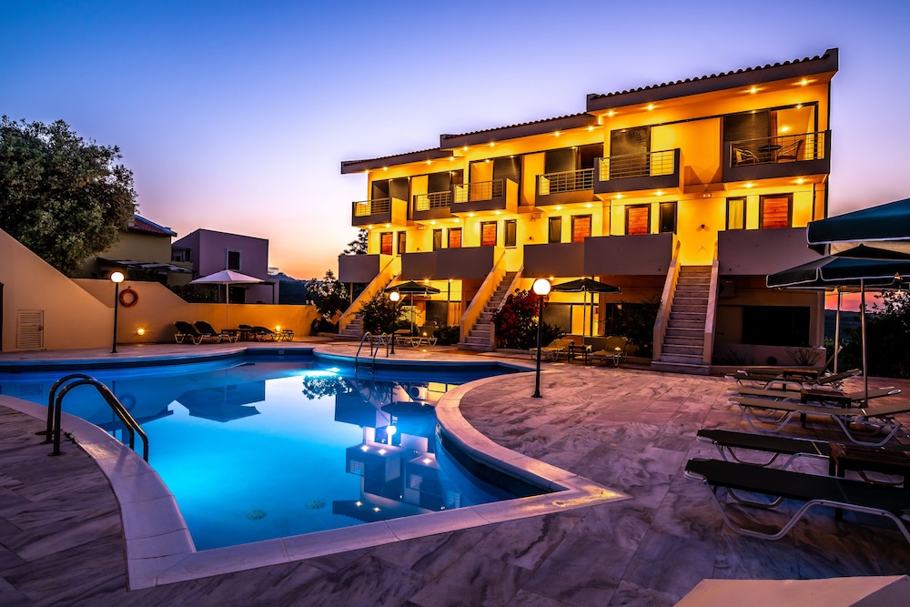 Orestis Hotel Apartments — Hotel building in Chania