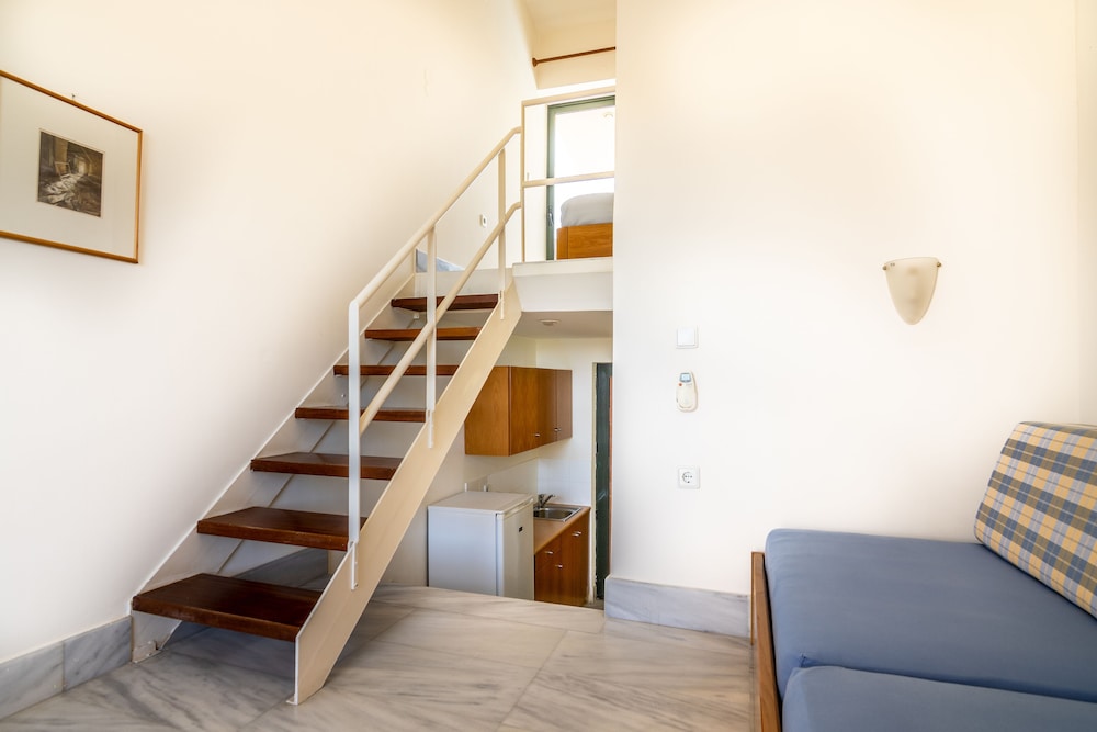 Orestis Hotel Apartments — Hotel rooms in Chania
