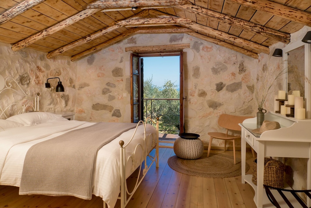 Paliokaliva Village — Hotel rooms in Tsilivi, Ionian Islands
