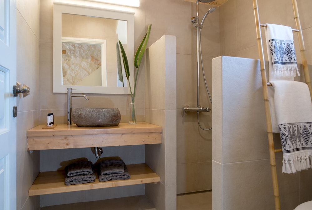 Paliokaliva Village — Hotel rooms in Tsilivi, Ionian Islands
