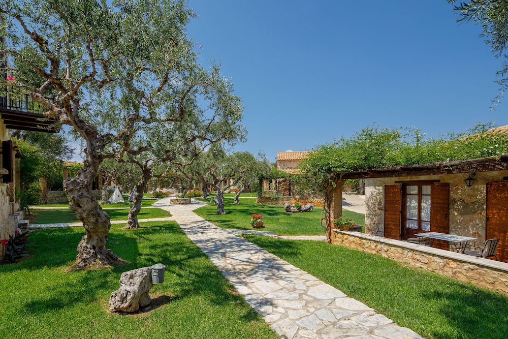 Paliokaliva Village — Hotel building in Tsilivi, Ionian Islands