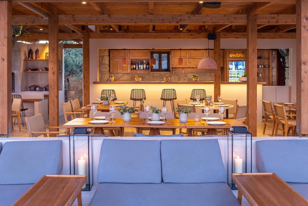 Paliokaliva Village — Restaurant & bars in Tsilivi, Ionian Islands