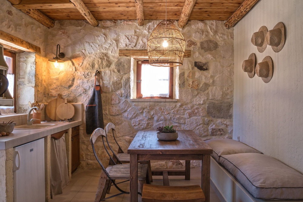 Paliokaliva Village — Hotel rooms in Tsilivi, Ionian Islands