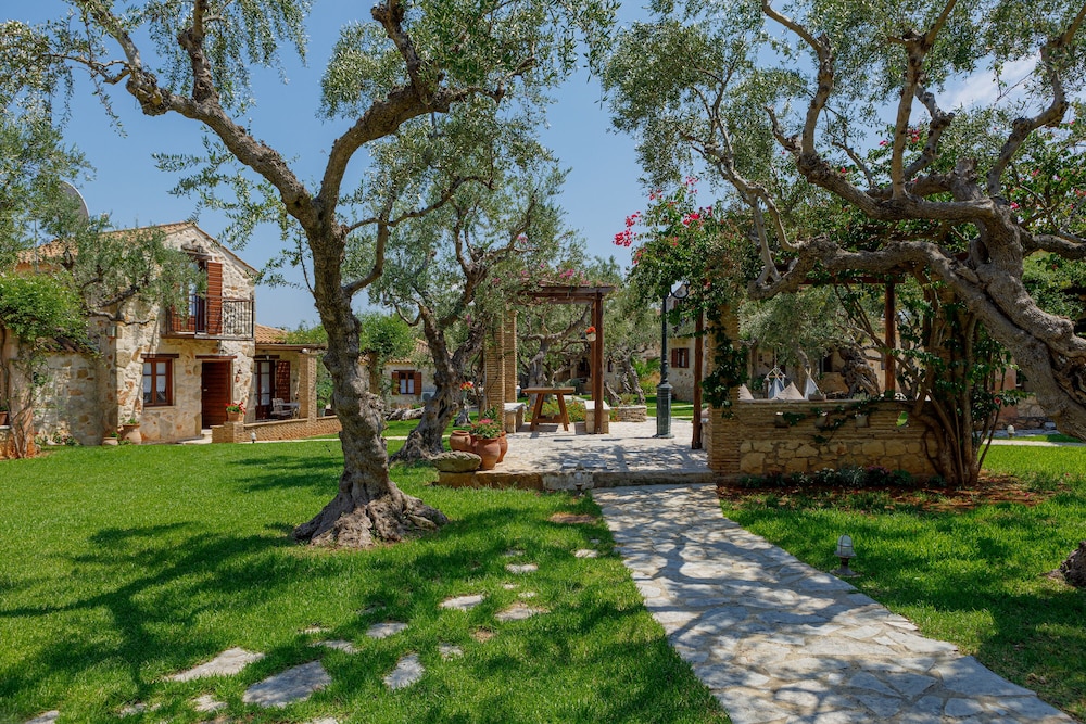 Paliokaliva Village — Hotel building in Tsilivi, Ionian Islands