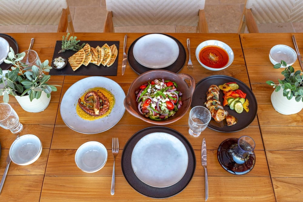 Paliokaliva Village — Restaurant & bars in Tsilivi, Ionian Islands