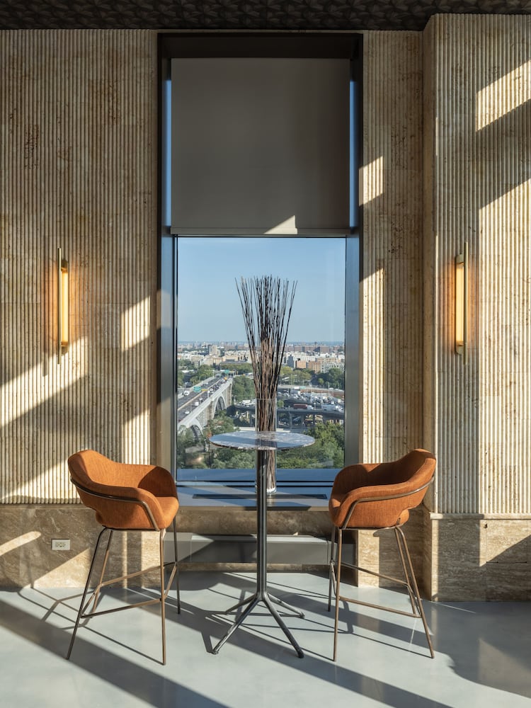 Radio Hotel — Restaurant & bars in New York City, New York State