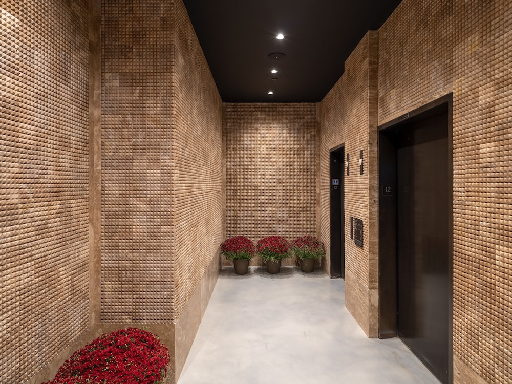 Radio Hotel — Hotel building in New York City, New York State