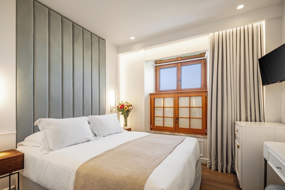 Bella Venezia — Hotel rooms in Corfu Town, Ionian Islands