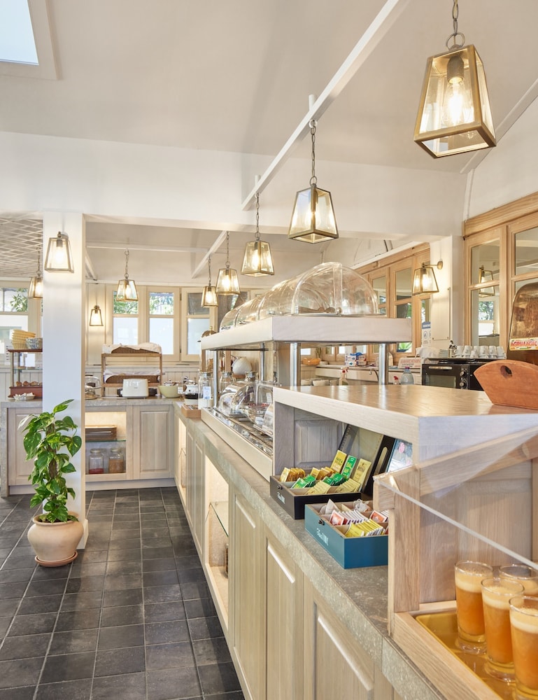 Bella Venezia — Restaurant & bars in Corfu Town, Ionian Islands